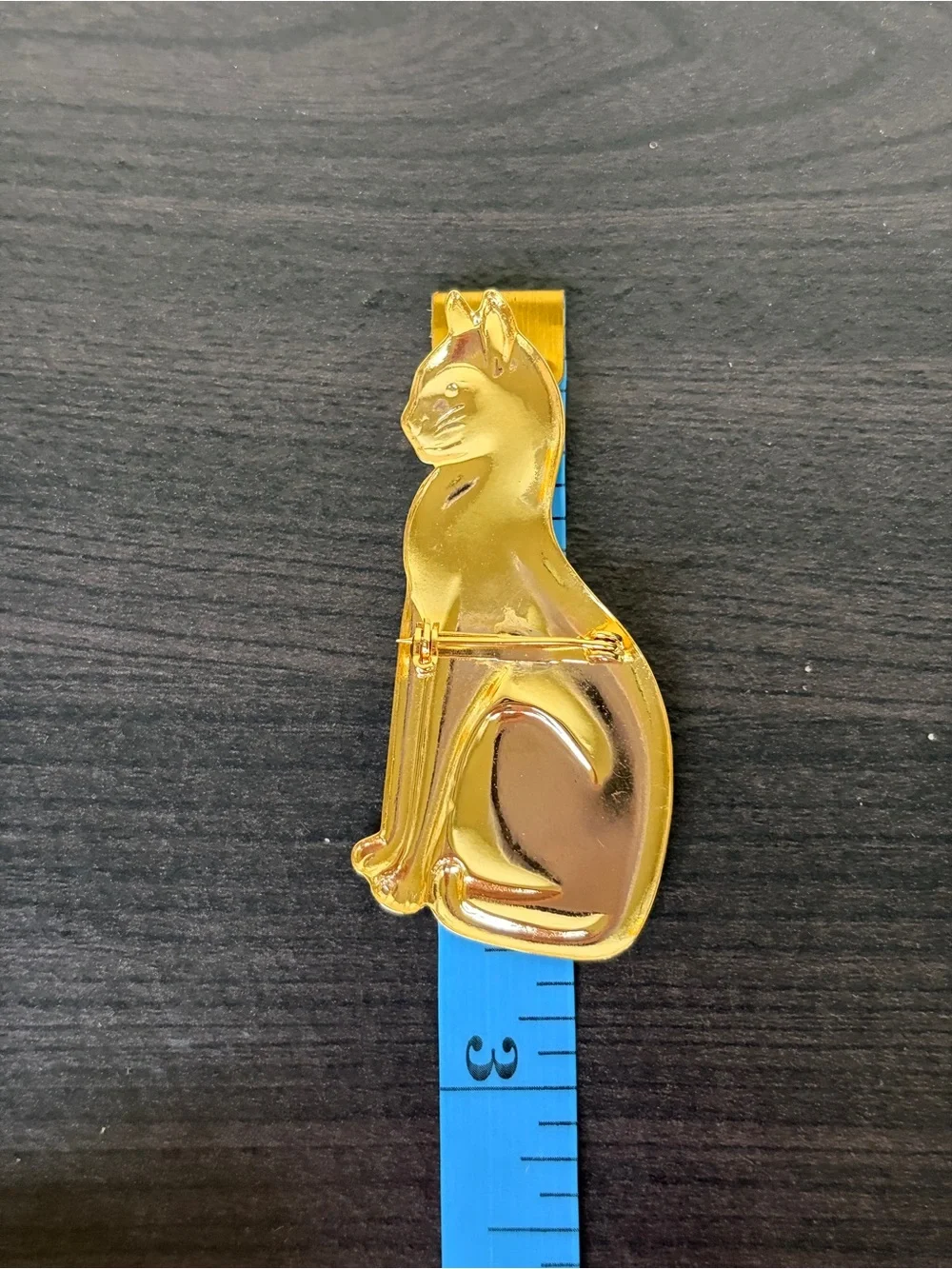 Chic Gold Cat Metal Pin - Elegant Cat Lapel Pin
